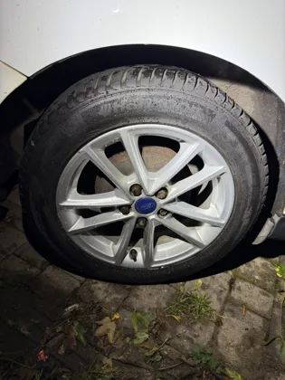 Ford Focus 1.6 turbo diesel project car — supplied photograph 11